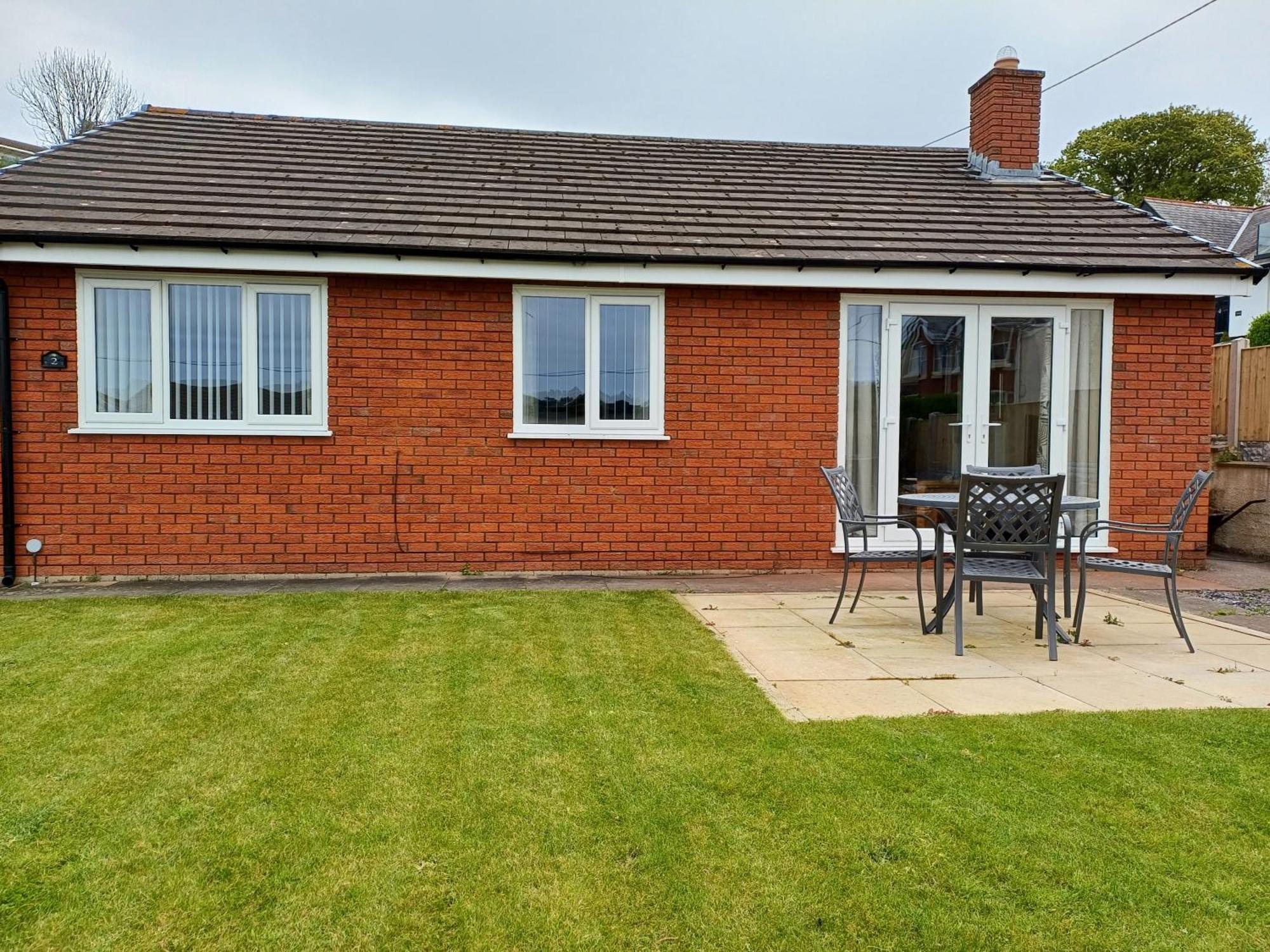 3-Bed Bungalow Near Conwy Valley Close To Castle Colwyn Bay Bagian luar foto